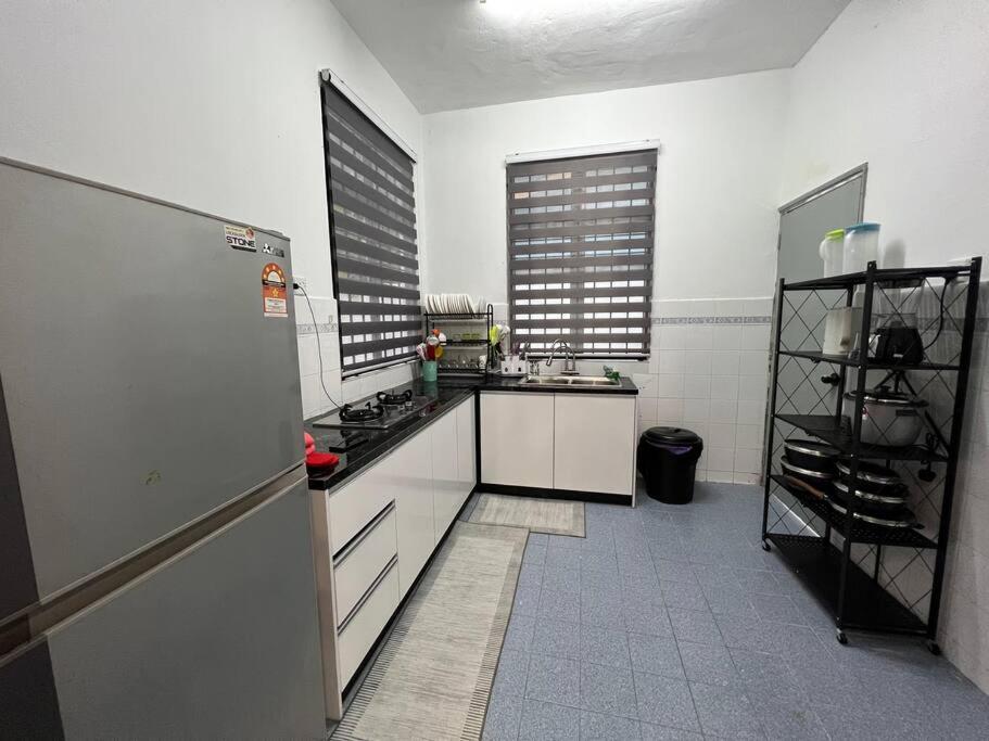 Rumah Melati By Impian Homestay Klia-Salak Tinggi-Nilai Sepang Dış mekan fotoğraf